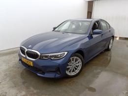 BMW 3 - 2019 330eA 184 PHEV 4d