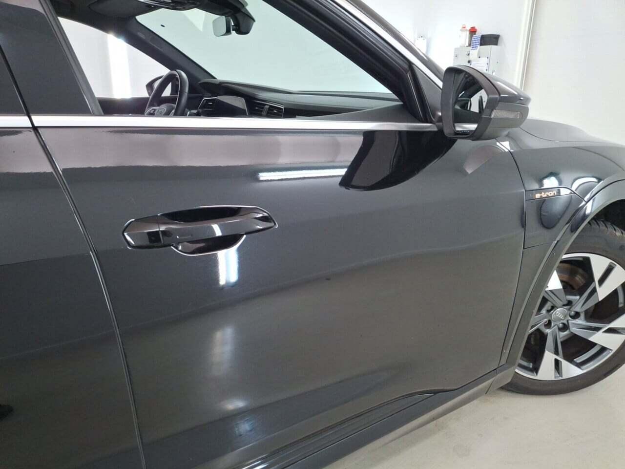 Audi E-tron 50 Quattro 27