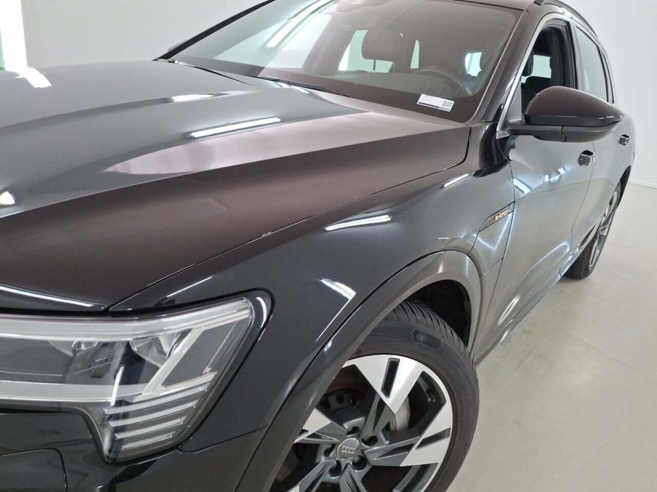 Audi E-tron 50 Quattro 29