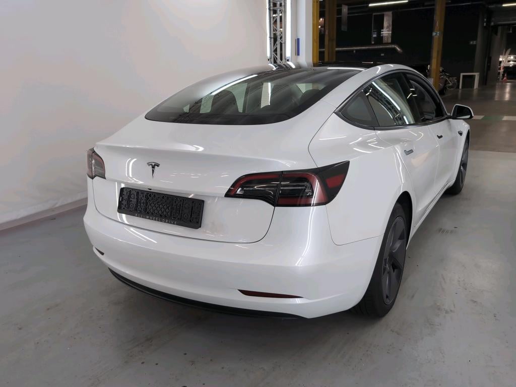 Tesla Model 3 BEV Standard RWD Plus 3