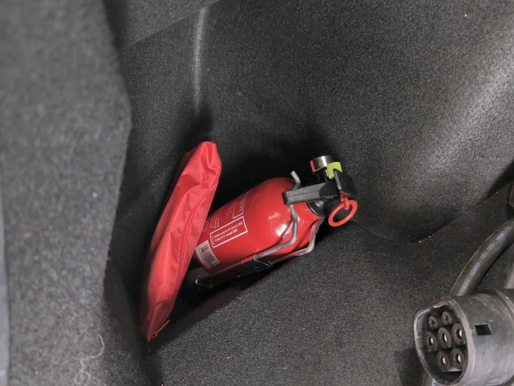 Tesla Model 3 BEV Standard RWD Plus 13