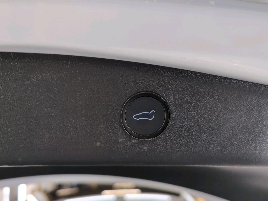 Tesla Model 3 BEV Standard RWD Plus 15