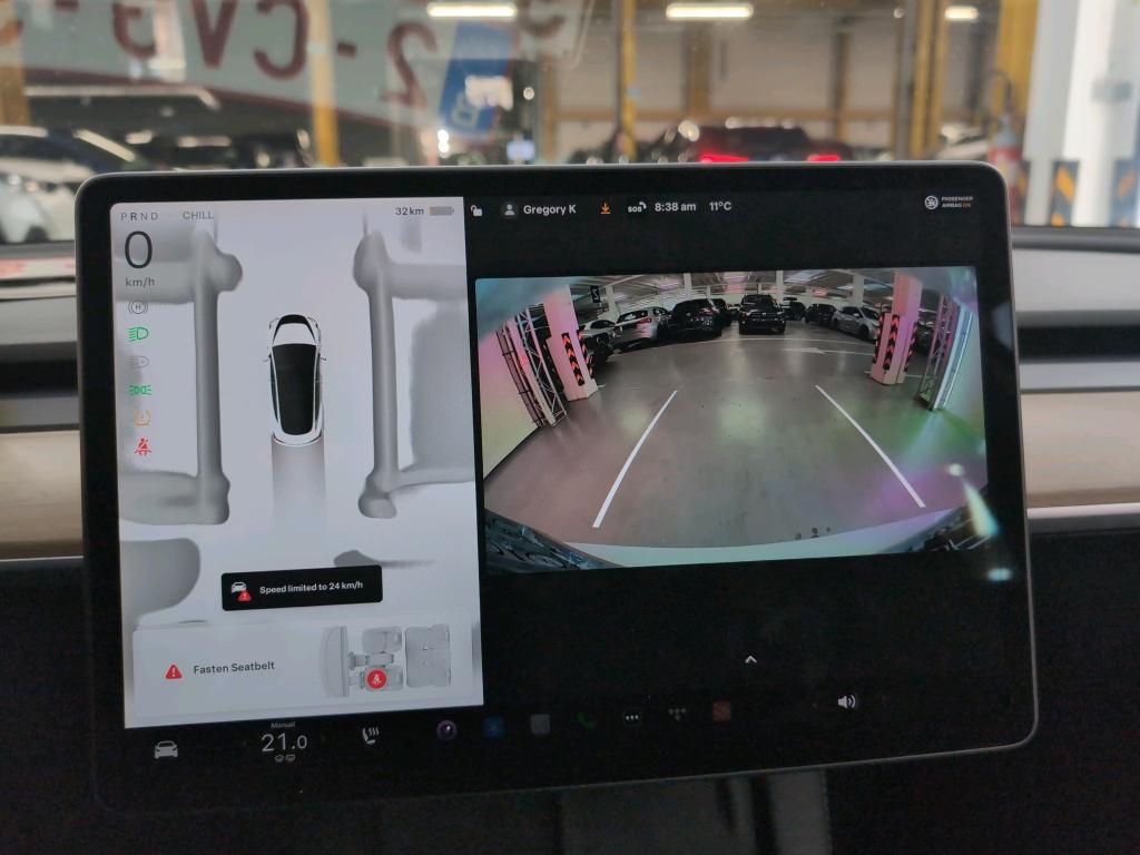 Tesla Model 3 BEV Standard RWD Plus 18