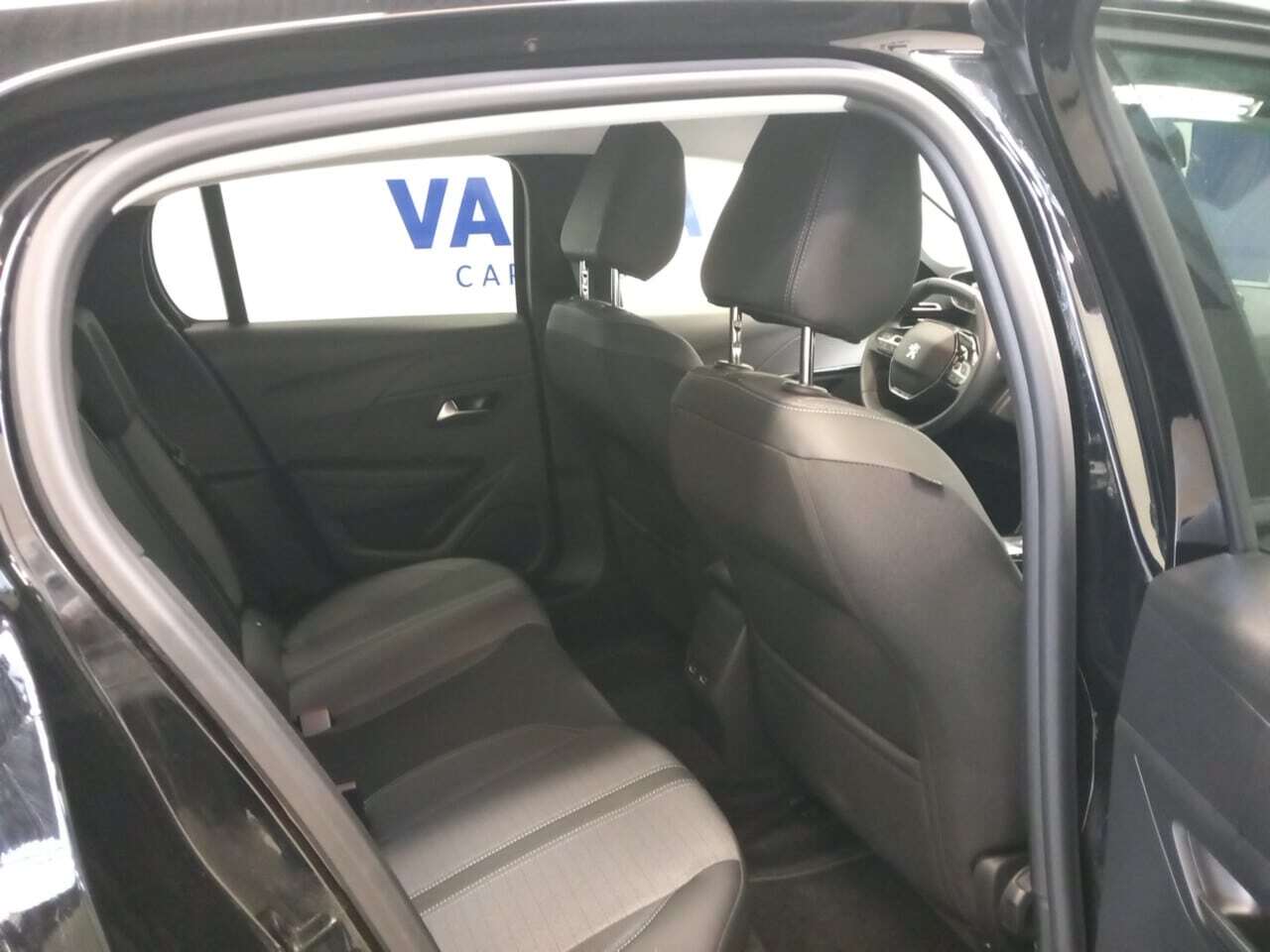 Peugeot 208 E-208 Allure Pack Connect 25