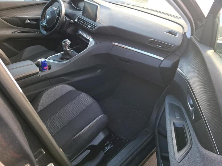 Peugeot 3008 6