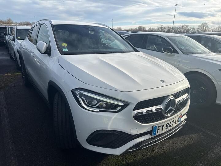 Mercedes GLA 200 29