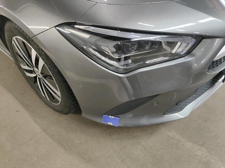 Mercedes CLA 200 Shooting Brake 12