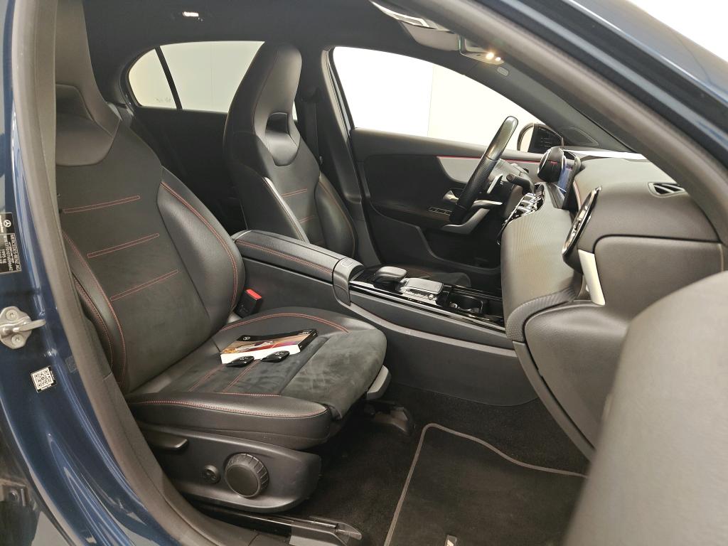 Mercedes Mercedes A 180d AMG Night Aut. 3