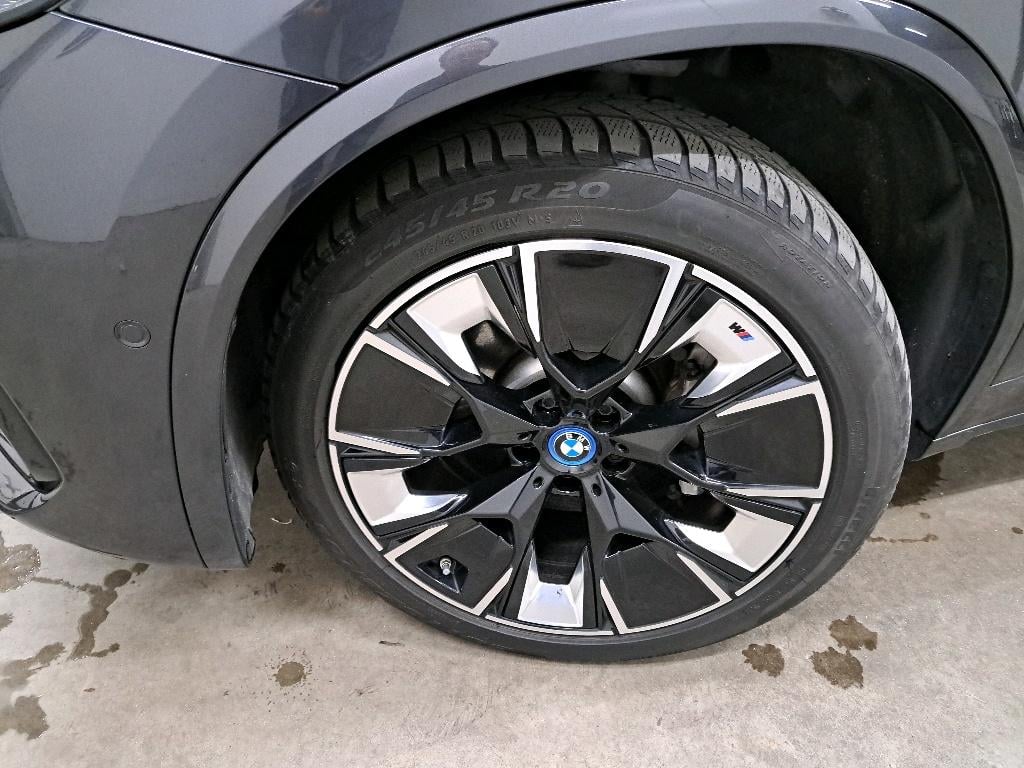 BMW iX3 22