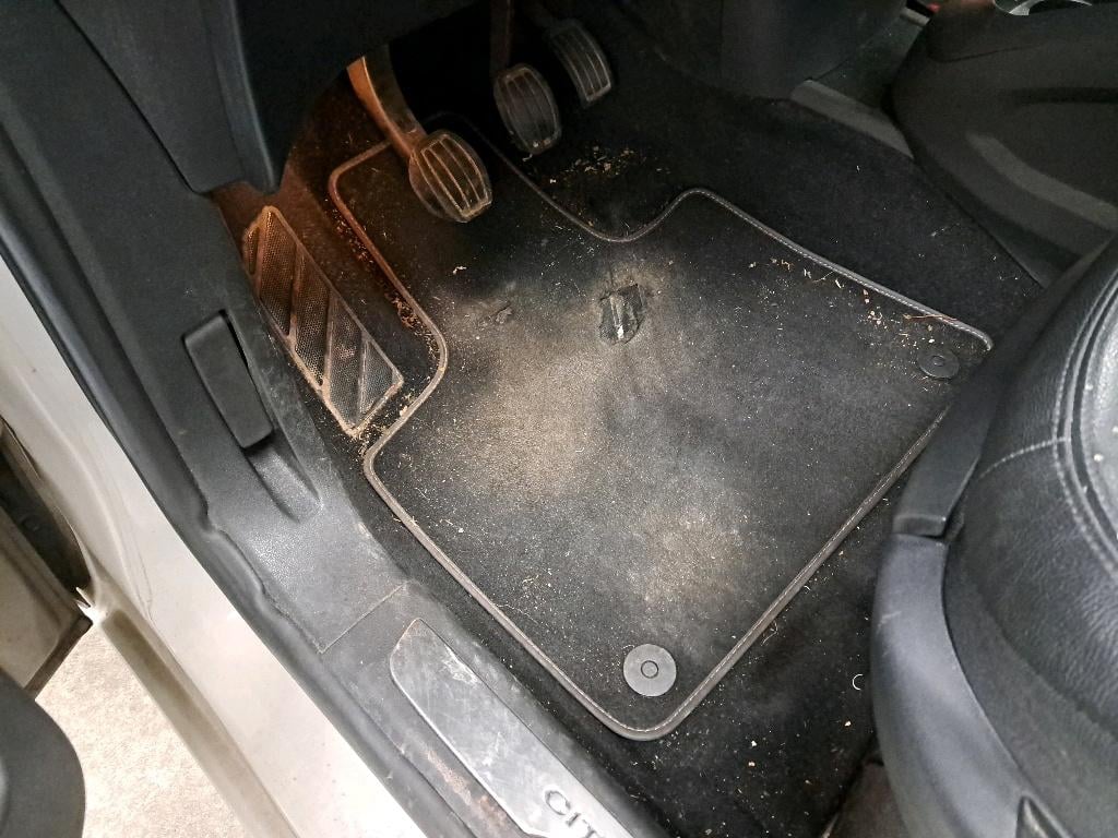 Citroen Grand C4 Picasso / SpaceTourer 32