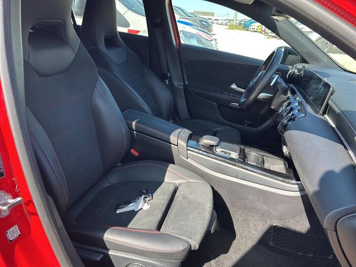 Mercedes-Benz A 200d AMG Night 8