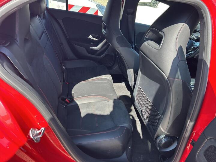 Mercedes-Benz A 200d AMG Night 9