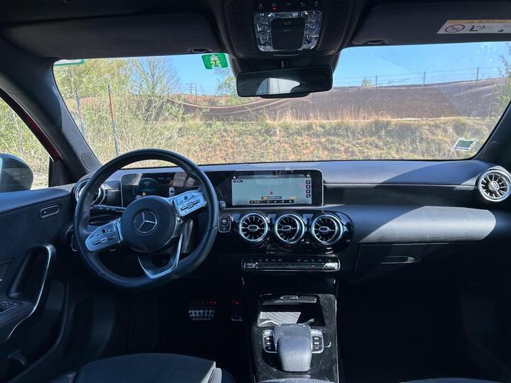 Mercedes-Benz A 200d AMG Night 6