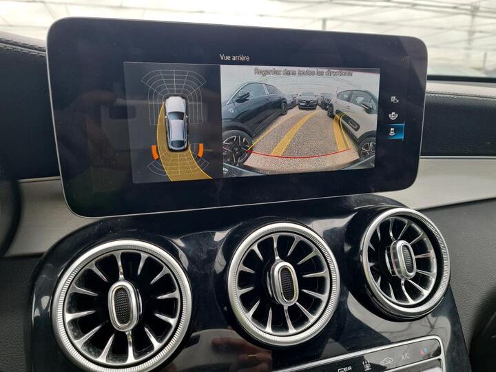 Mercedes-Benz GLC 300de Coupe Plug-In Hybrid AMG 4Matic 7