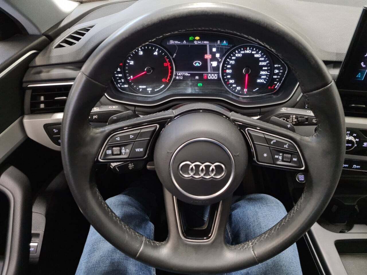 Audi A4 Avant 2.0 30 TDI S-Line 6