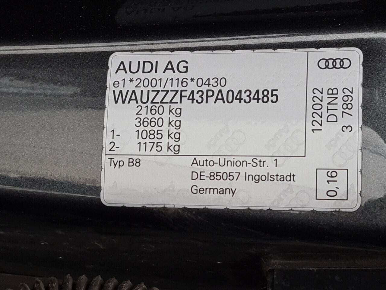 Audi A4 Avant 2.0 30 TDI S-Line 16