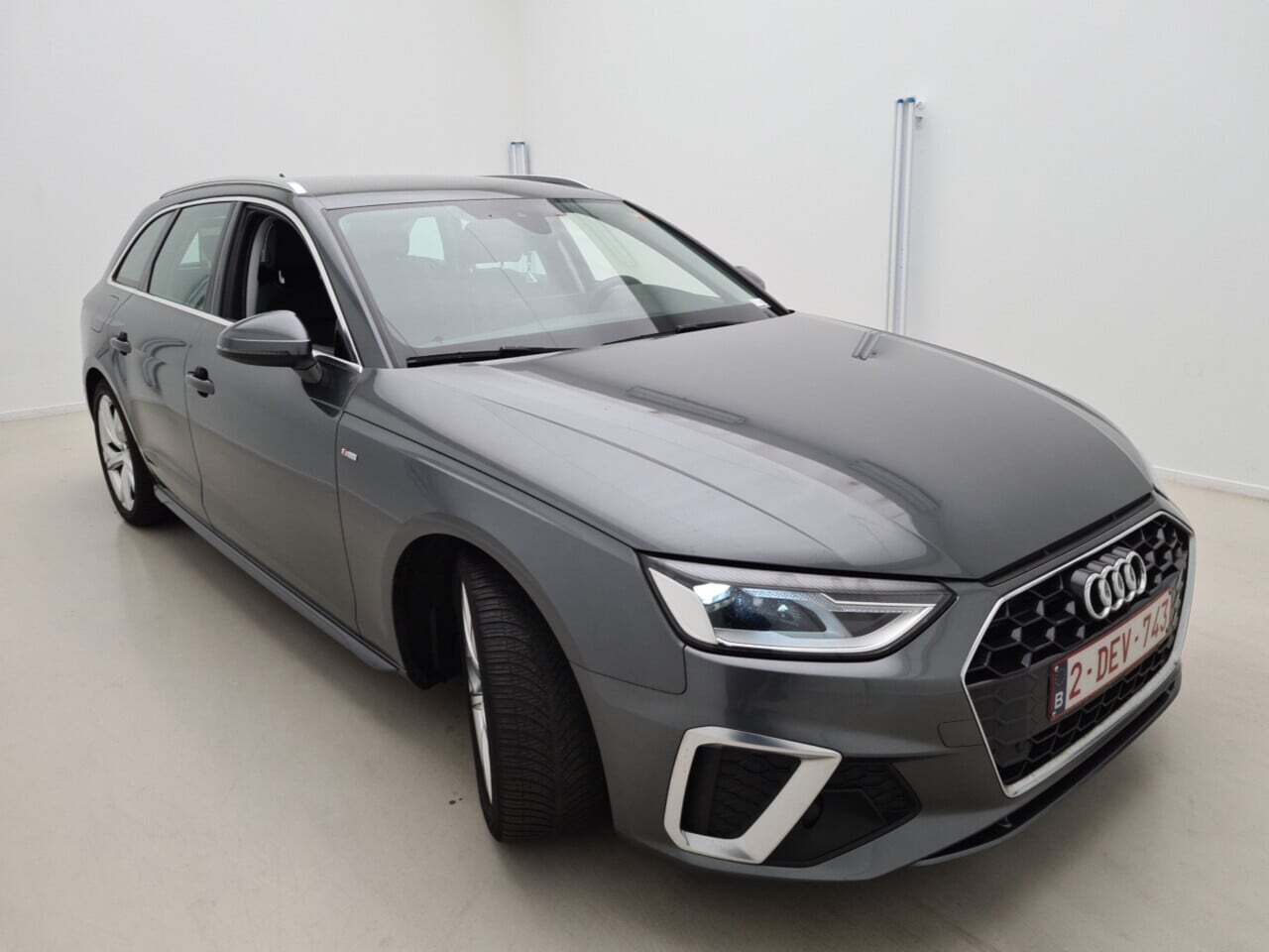 Audi A4 Avant 2.0 30 TDI S-Line 2