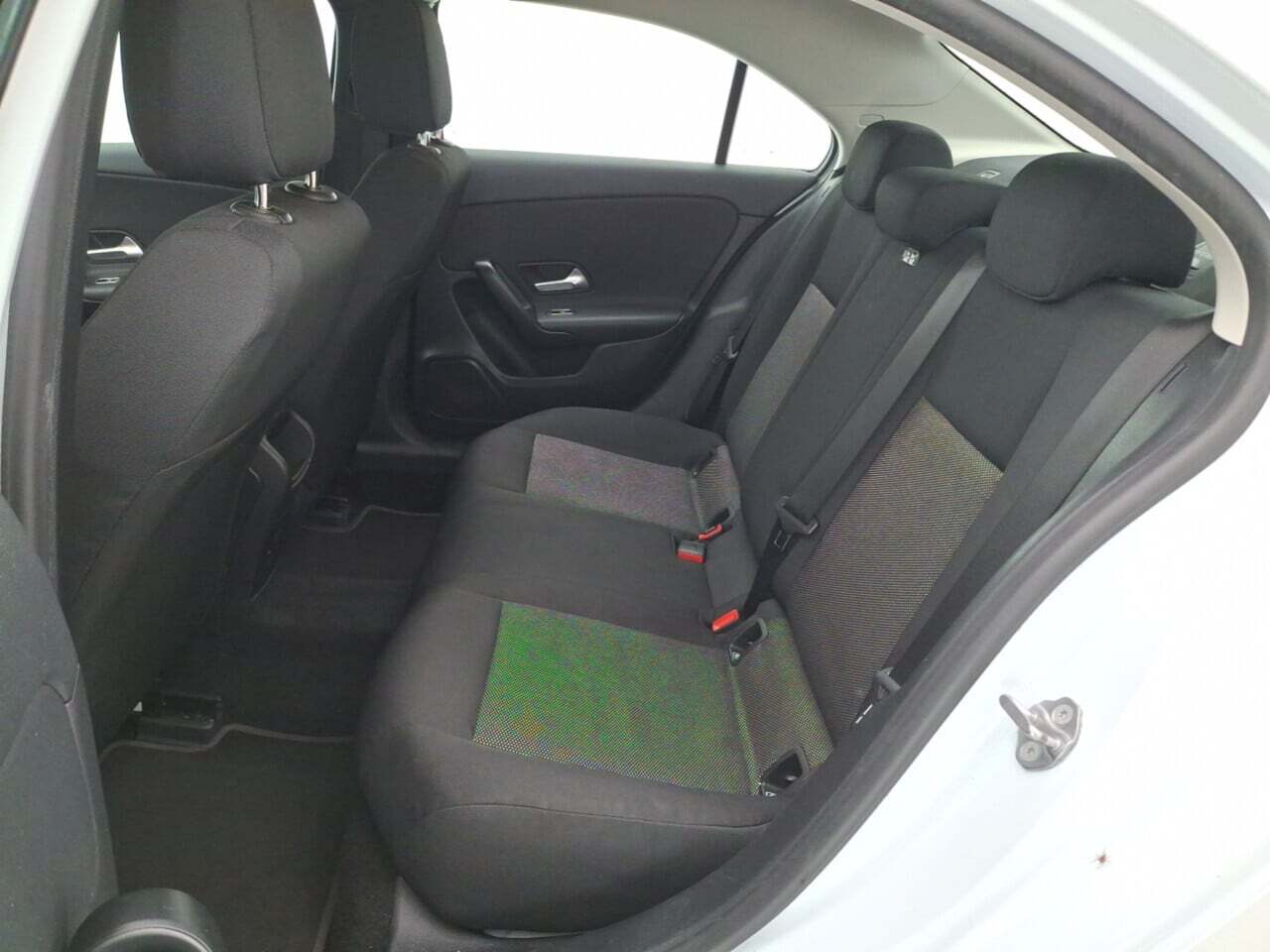 Mercedes-Benz A 180d Limousine 9