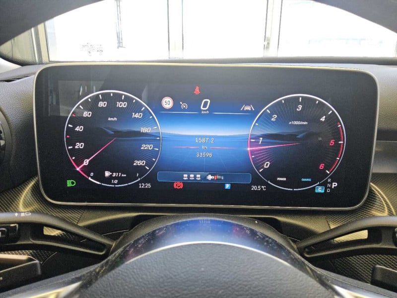 Mercedes-Benz C 200d Avantgarde 8