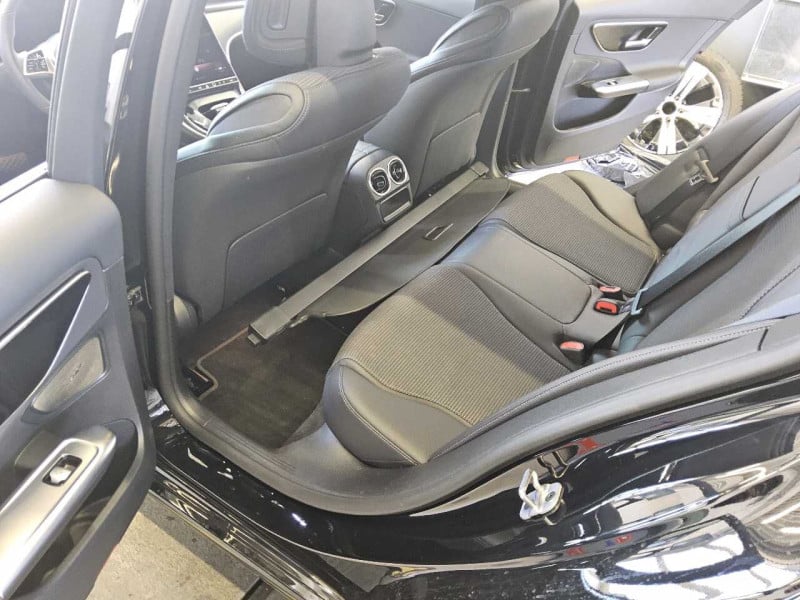 Mercedes-Benz C 200d Avantgarde 7
