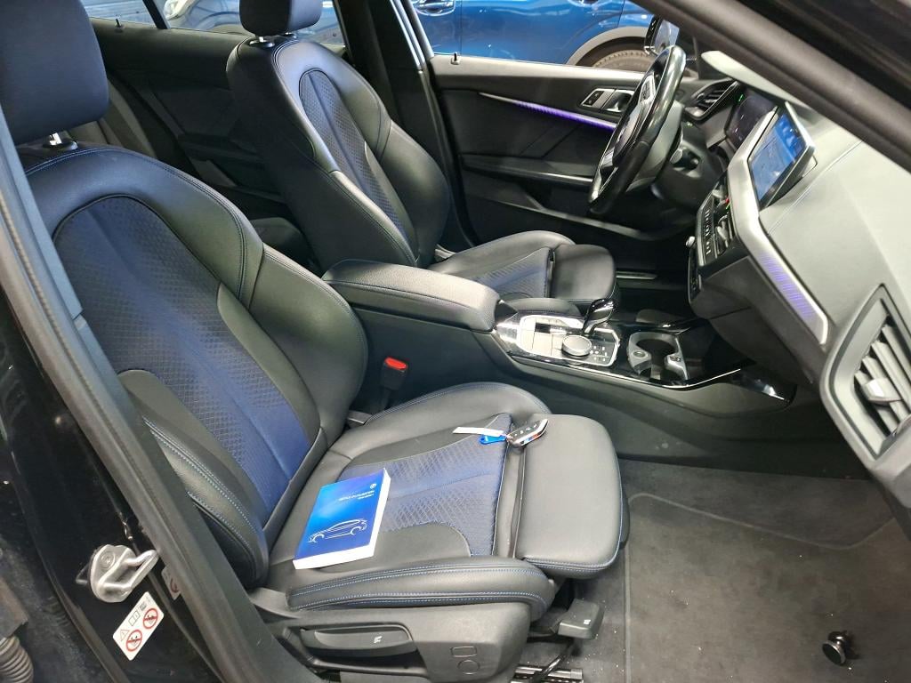 BMW 118i M-Sport 8