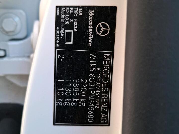 Mercedes-Benz CLA 250e Plug-In Hybrid AMG Night 13