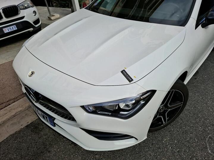 Mercedes-Benz CLA 250e Plug-In Hybrid AMG Night 14