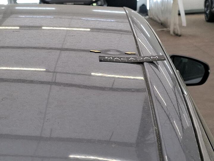 Peugeot 3008 1.2 PureTech Allure 13