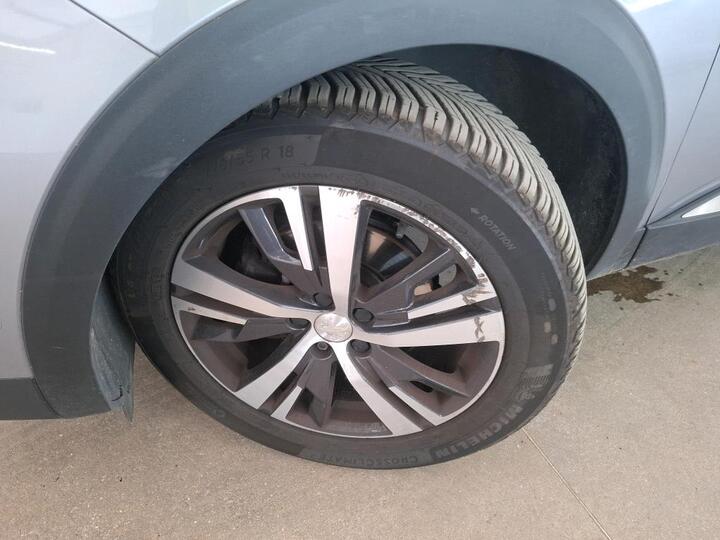 Peugeot 3008 1.2 PureTech Allure 27