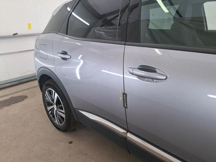 Peugeot 3008 1.2 PureTech Allure 22