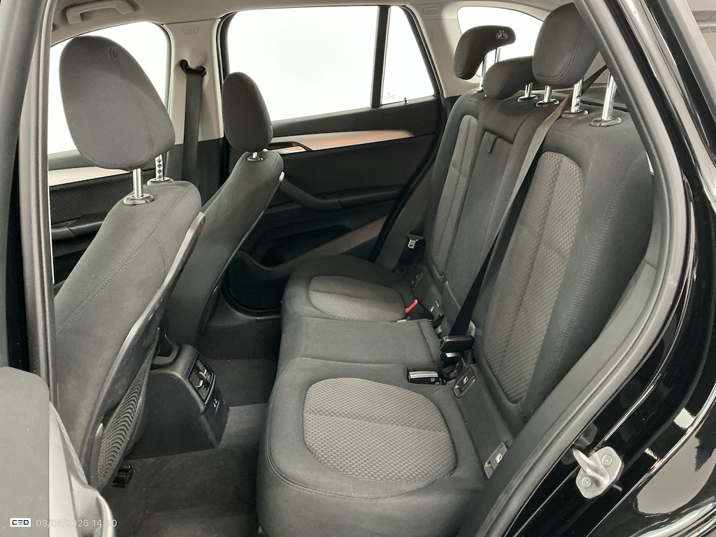 BMW X1 sDrive16d 8