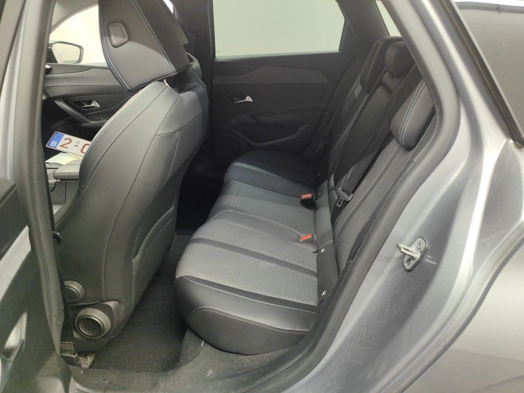 Peugeot 308 1.5 BlueHDi Allure 8