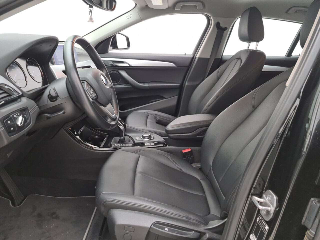 BMW X2 sDrive16d Aut. 5