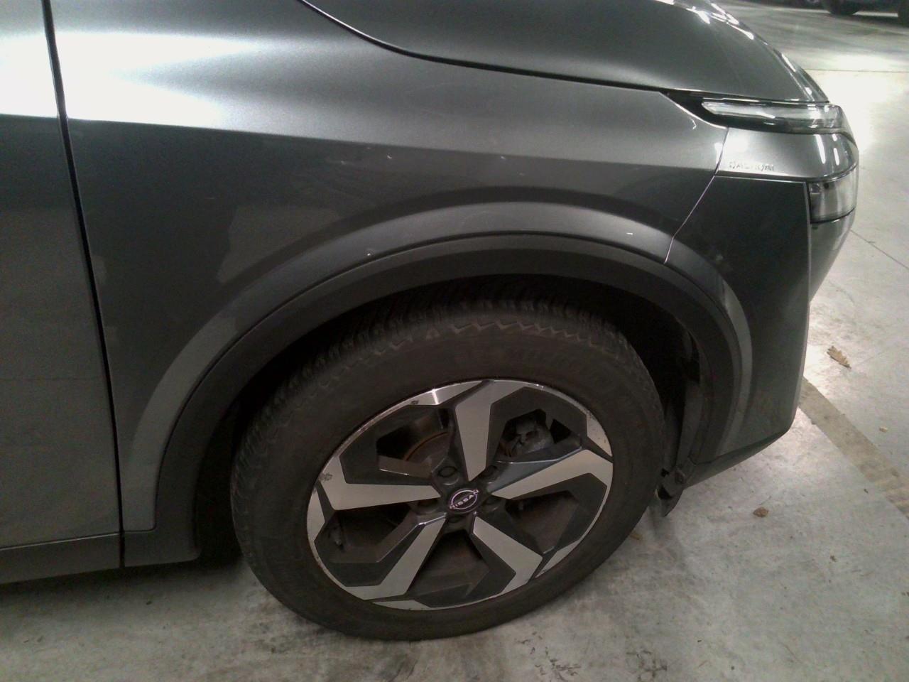 Nissan Qashqai 1.3i Mild-Hybrid N-Connecta Design 25