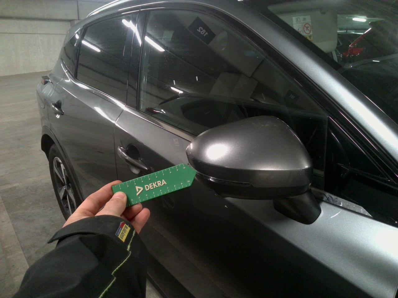 Nissan Qashqai 1.3i Mild-Hybrid N-Connecta Design 21