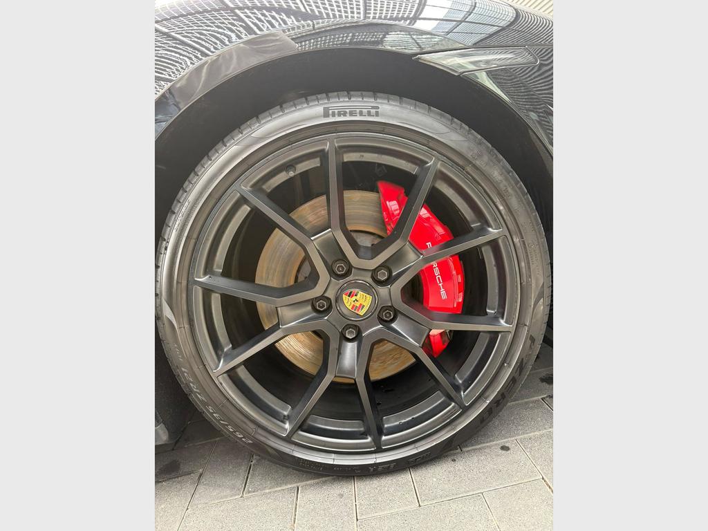 Porsche Taycan GTS 22