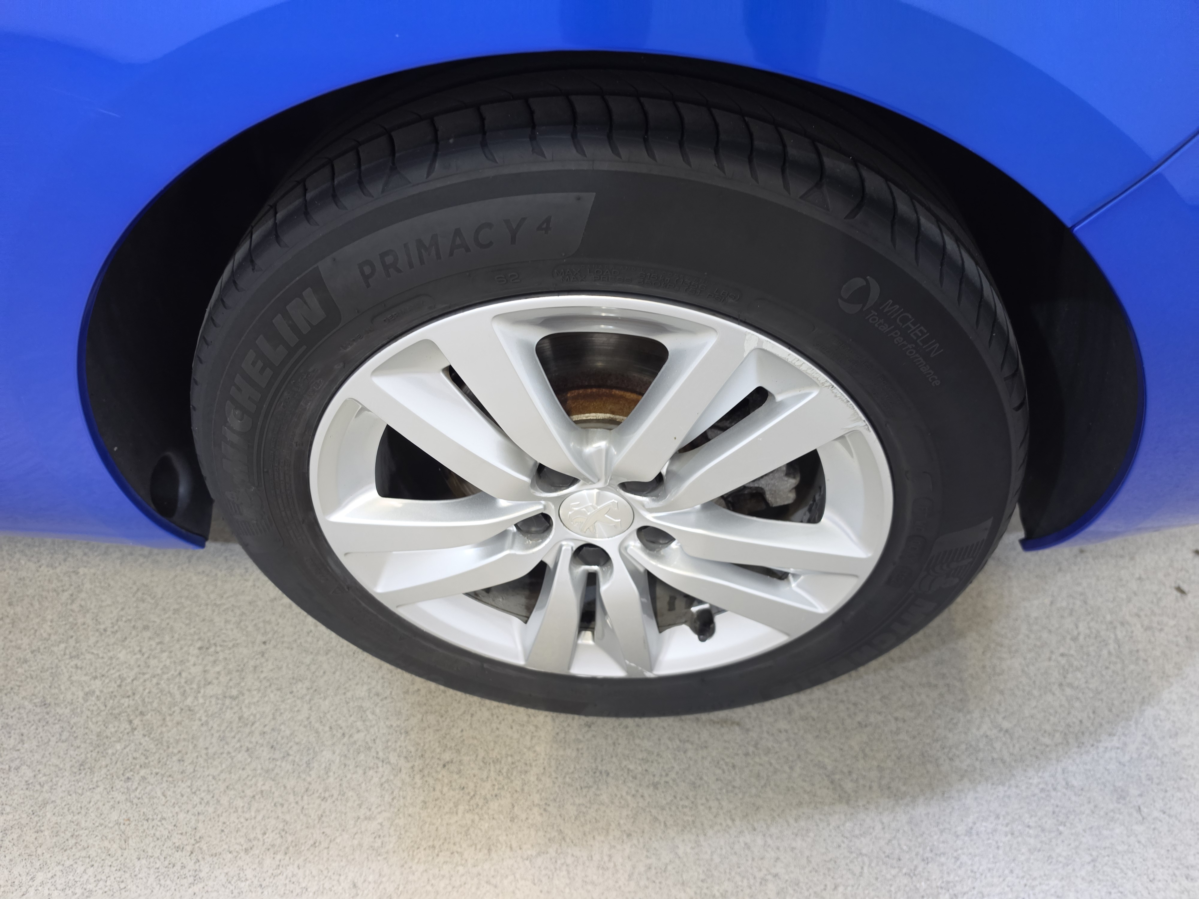 Peugeot 308 1.5 BlueHDi I-Cockpit Navi Klima PDC 36