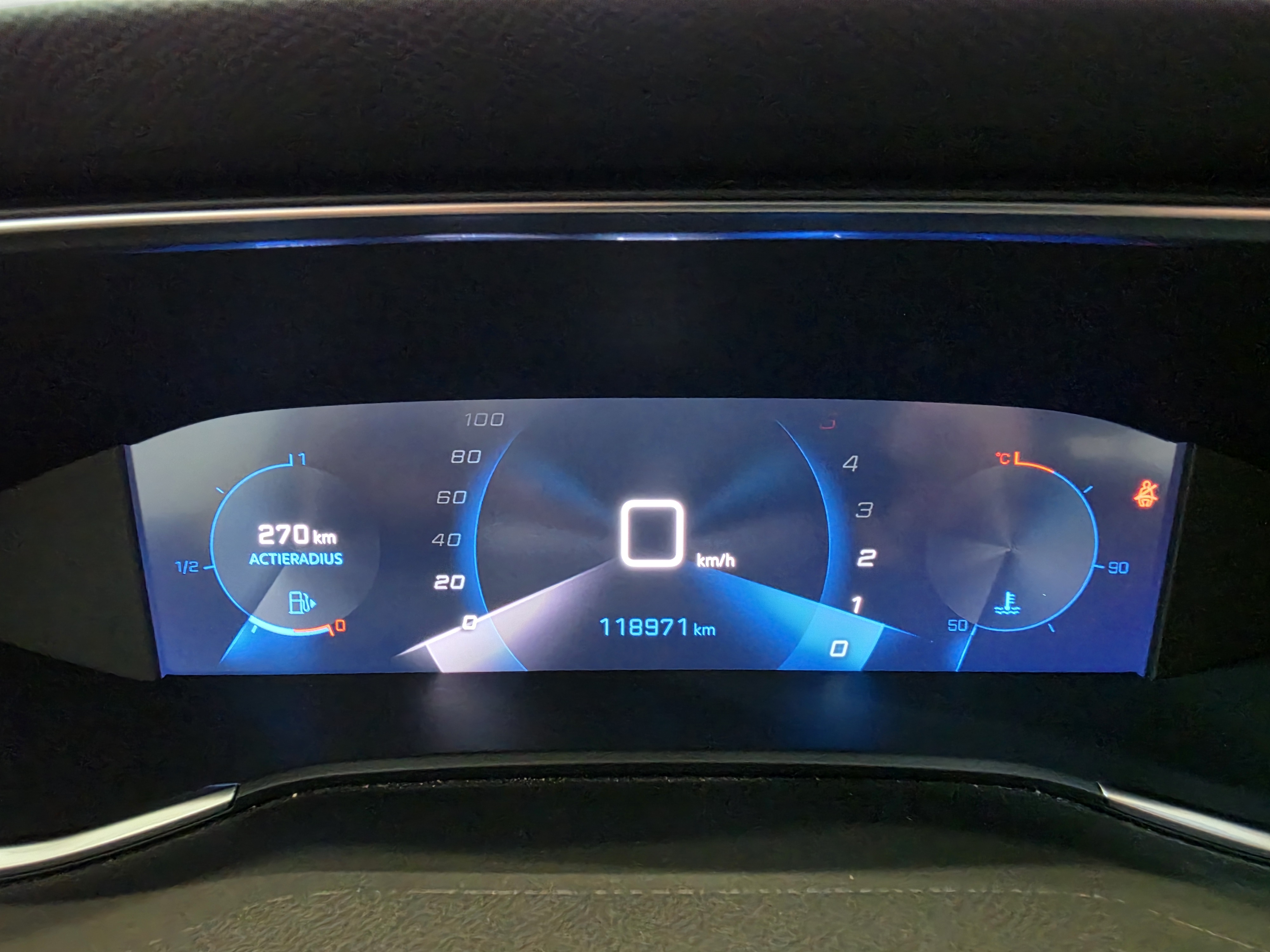 Peugeot 308 1.5 BlueHDi I-Cockpit Navi Klima PDC 18