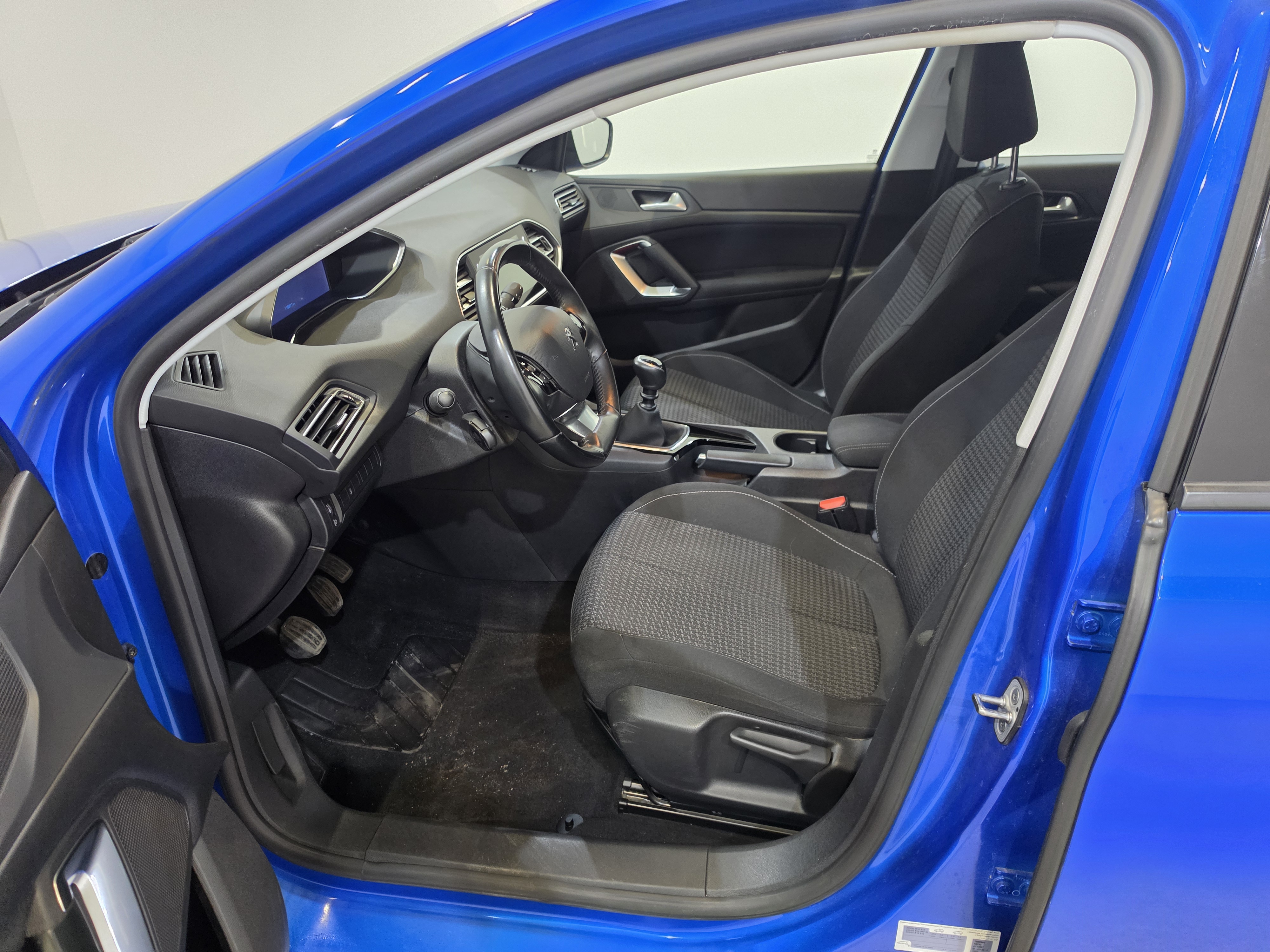 Peugeot 308 1.5 BlueHDi I-Cockpit Navi Klima PDC 7