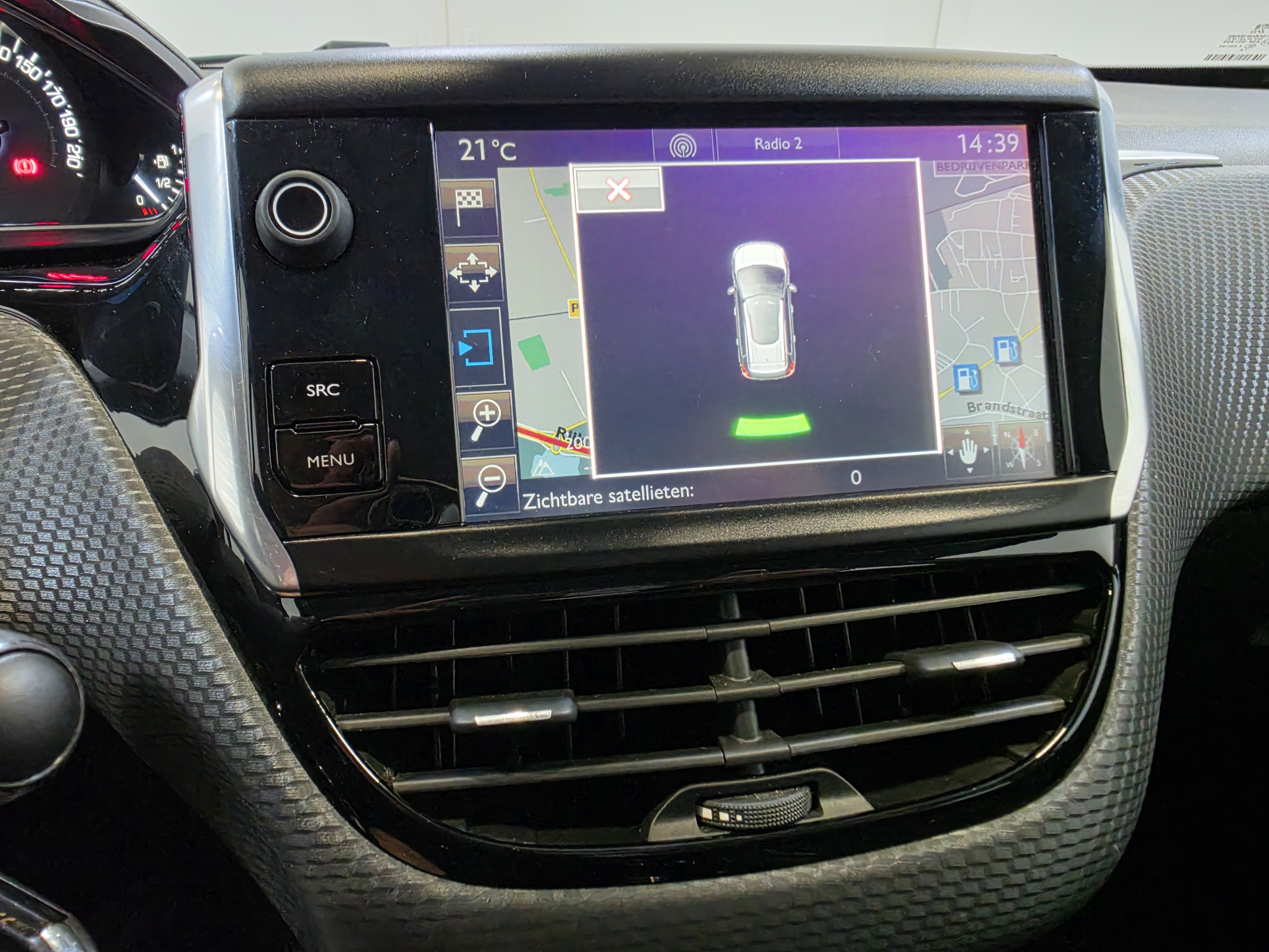 Peugeot 2008 1.2 PureTech Allure 10