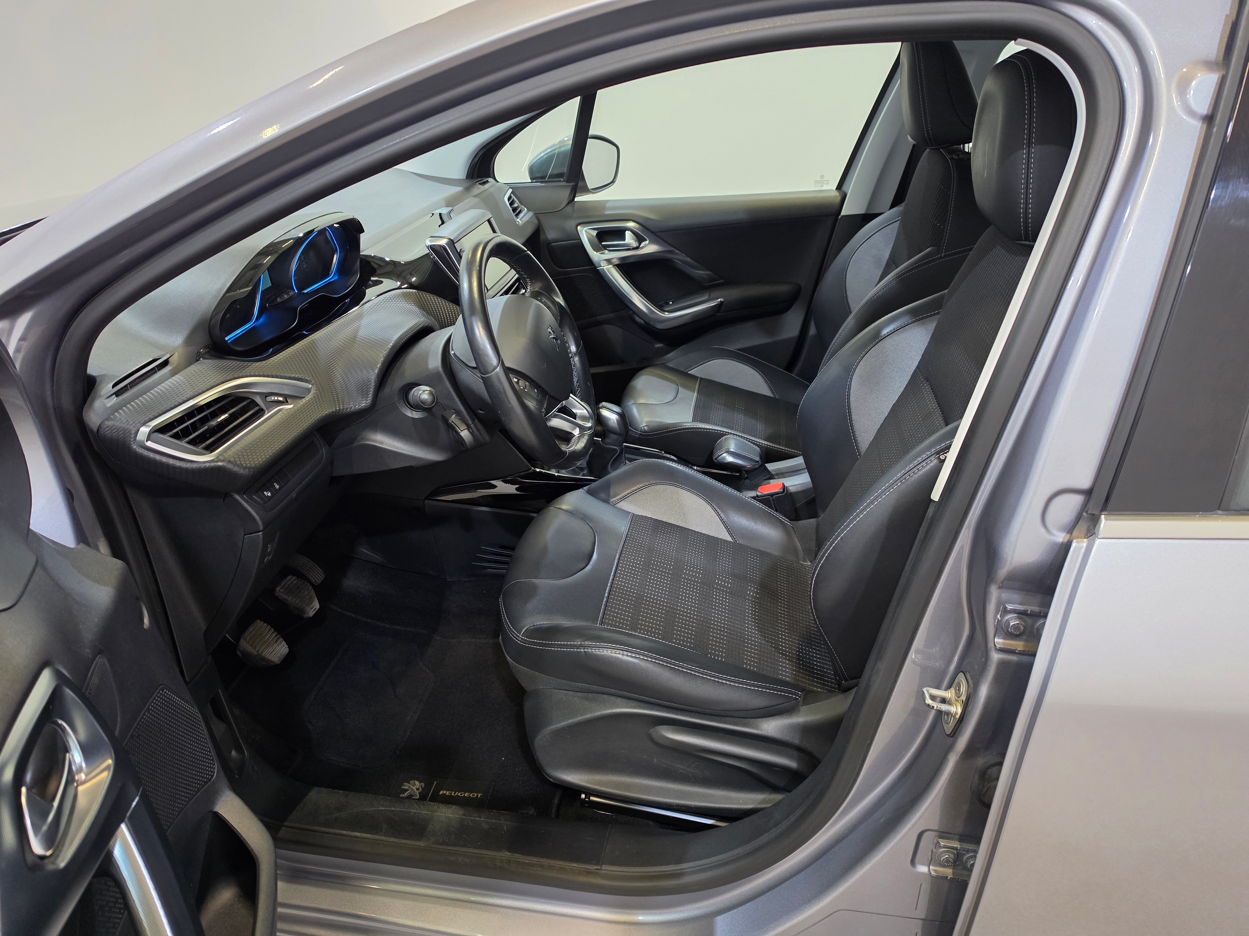 Peugeot 2008 1.2 PureTech Allure 7