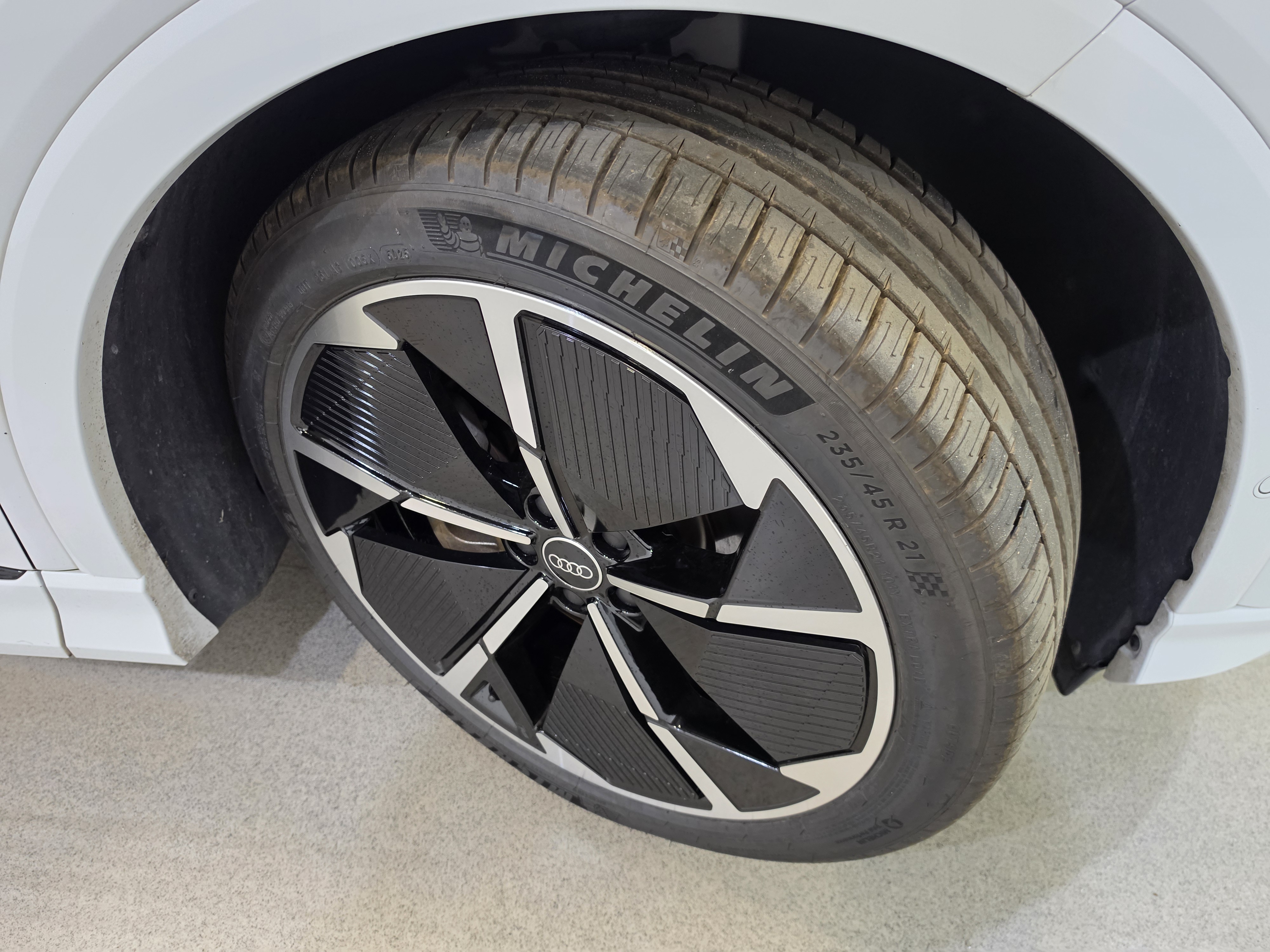 Audi Q4 e-tron 40 S-Line 27