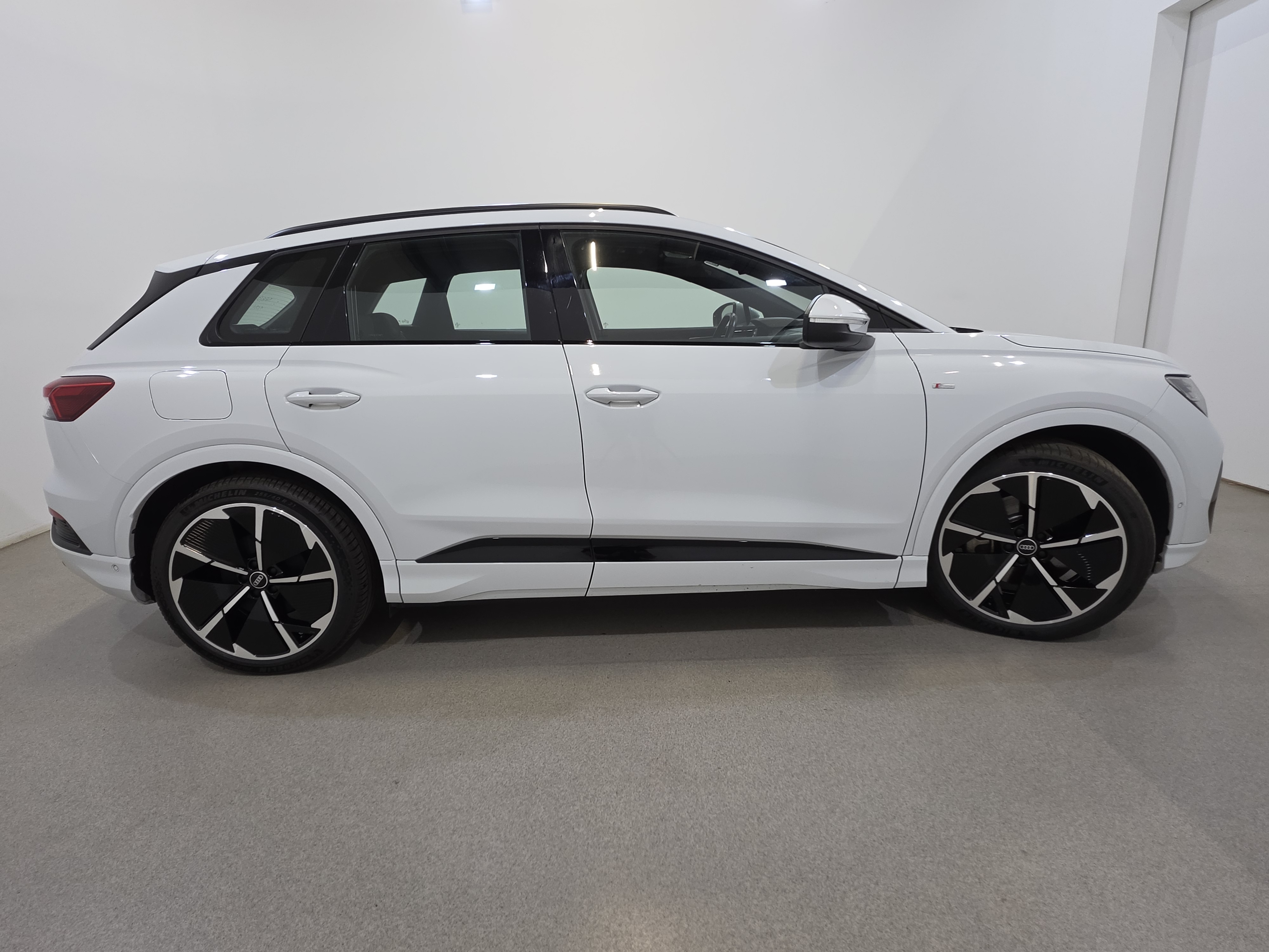 Audi Q4 e-tron 40 S-Line 5