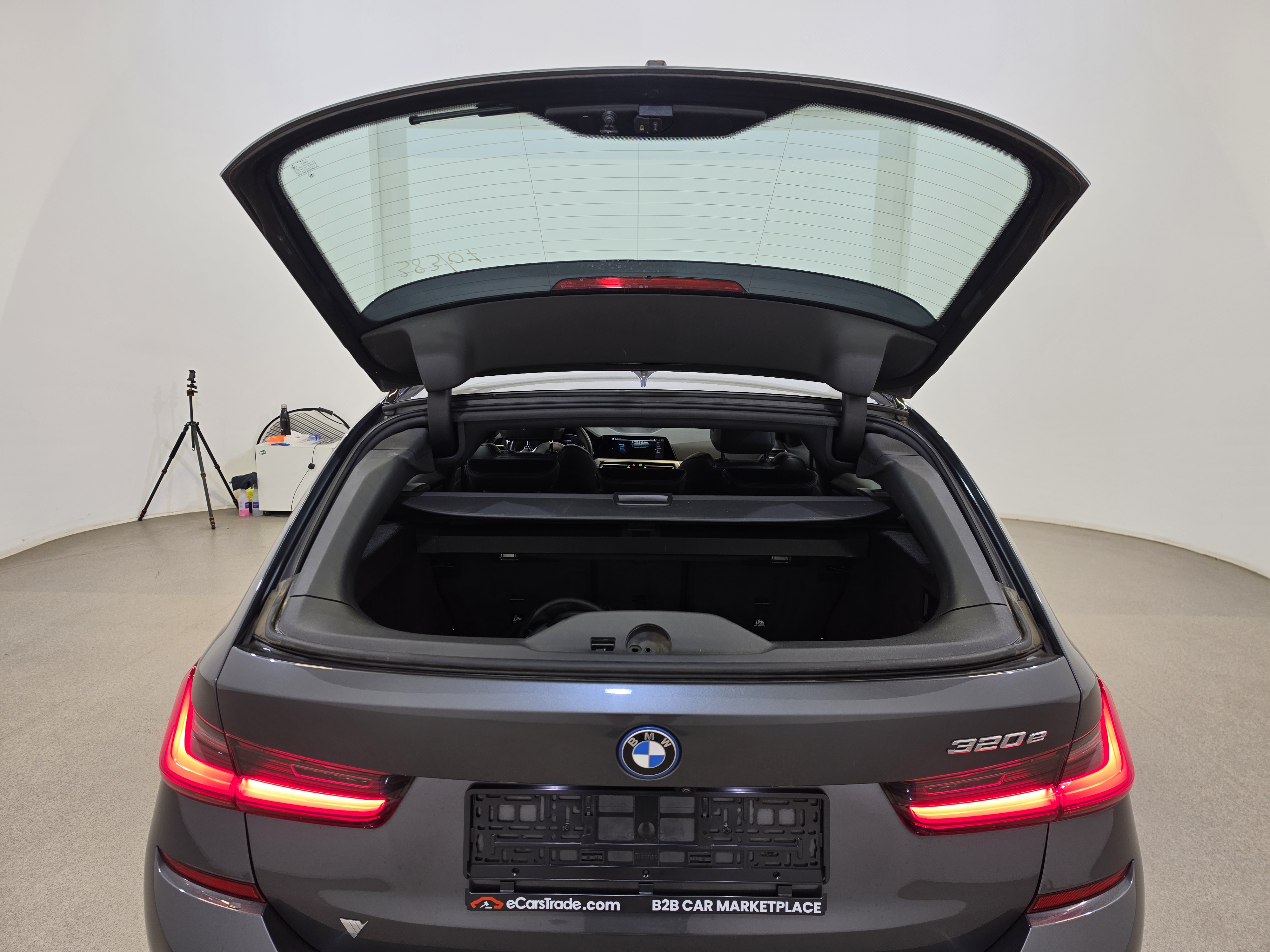 BMW 320e Plug-In Hybrid M-Sport 15