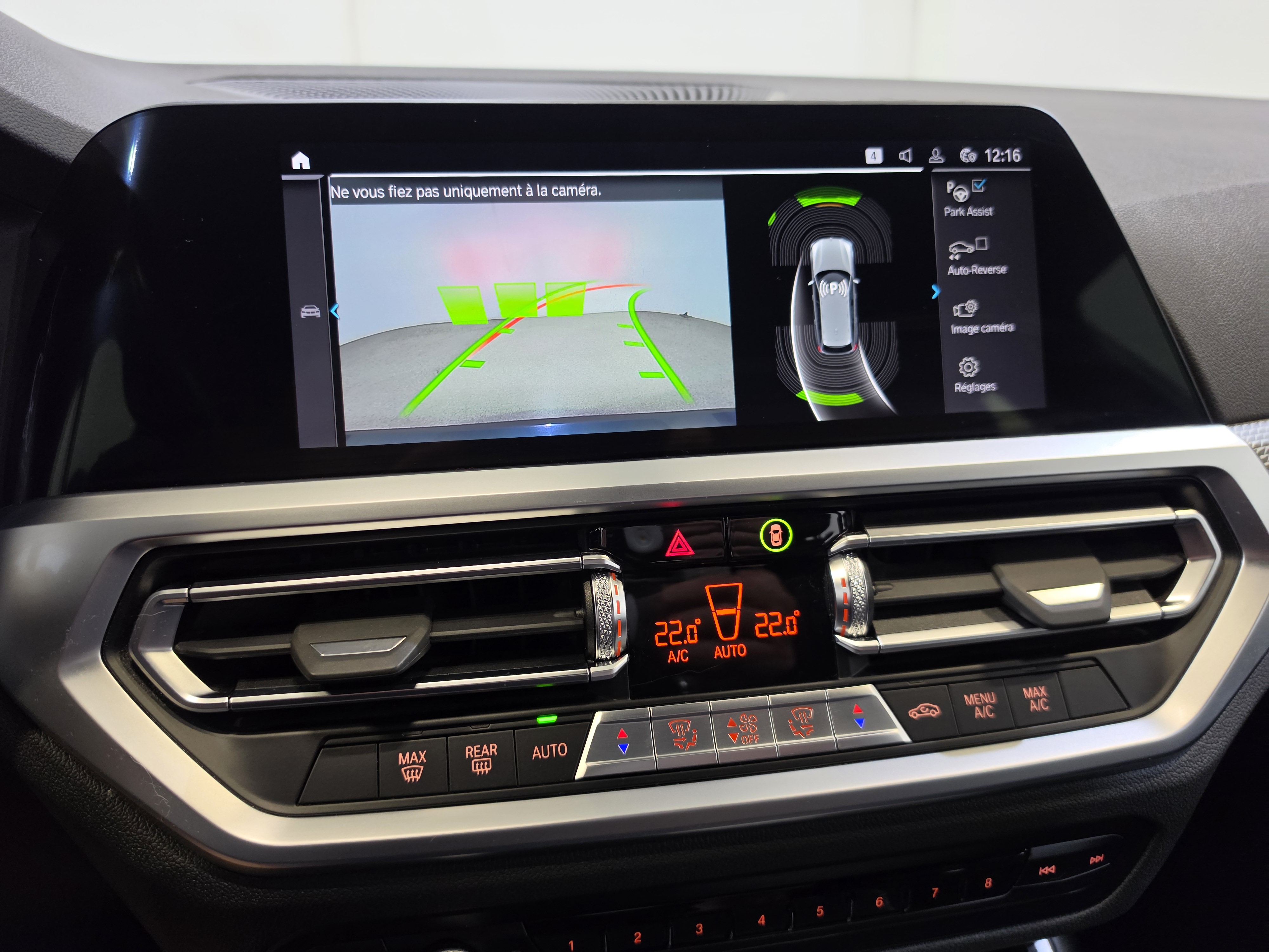 BMW 320e Plug-In Hybrid M-Sport 10
