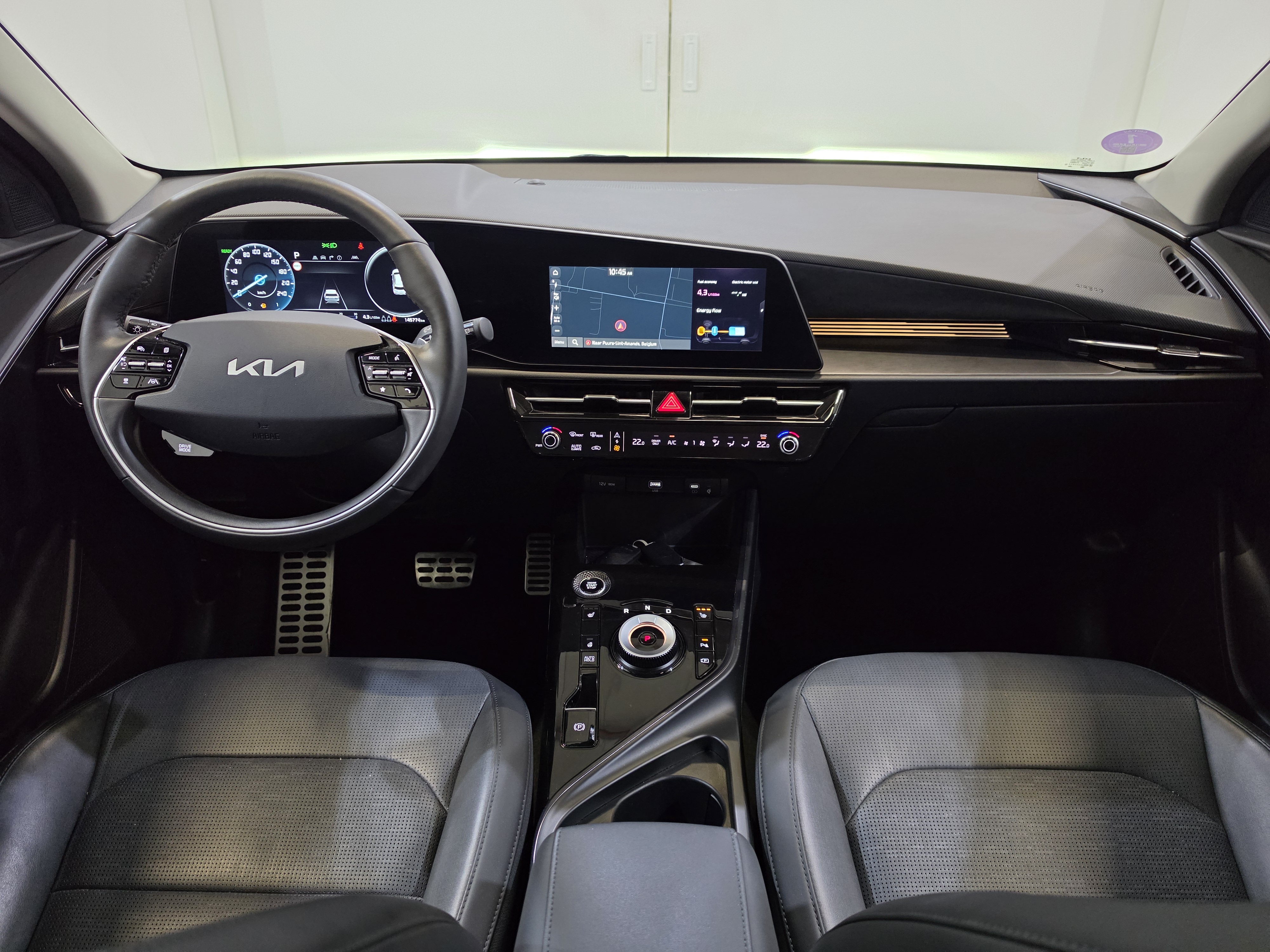 Kia Niro 1.6 GDI Hybrid Premium 8
