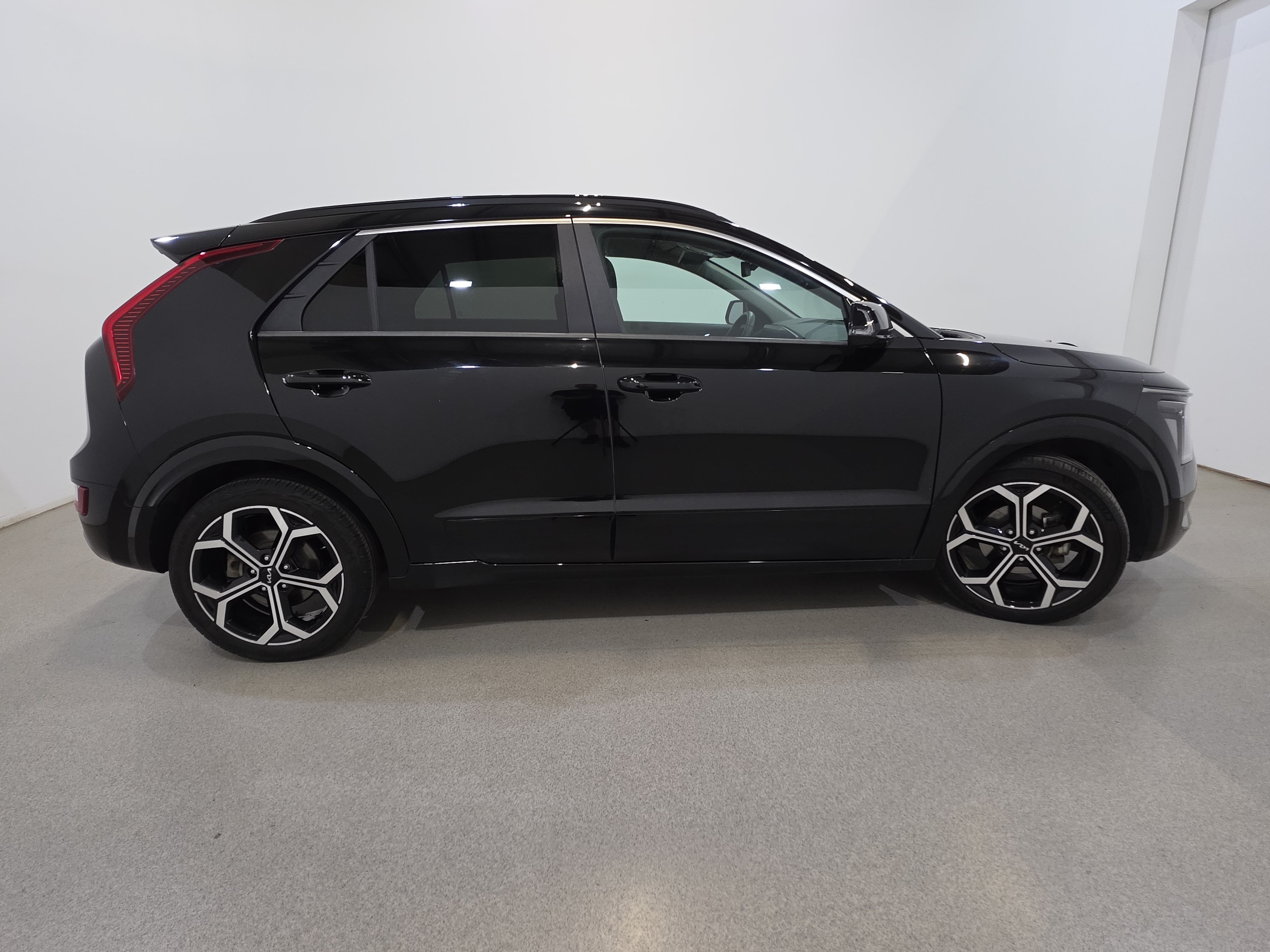 Kia Niro 1.6 GDI Hybrid Premium 5