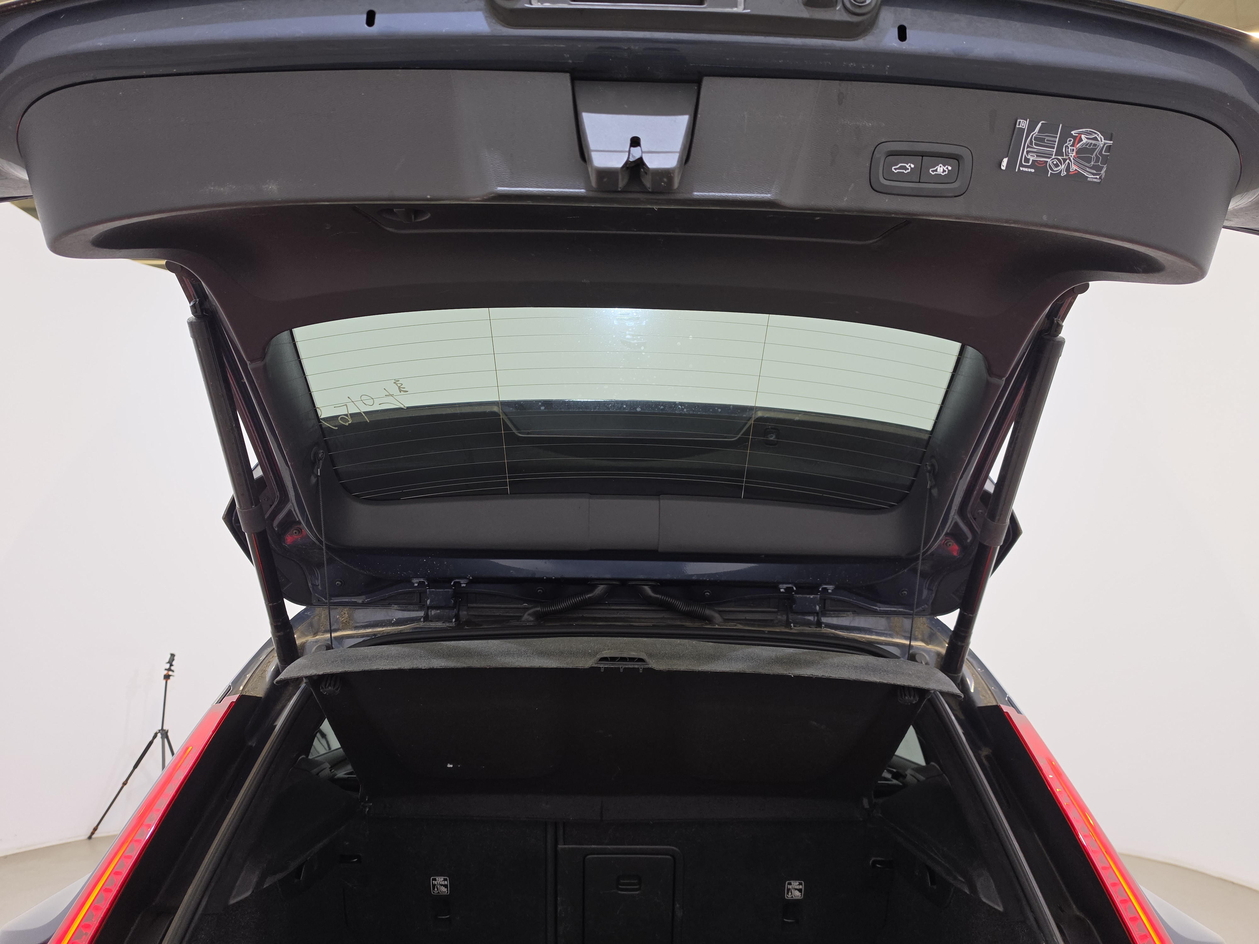 Volvo XC40 2.0 B4 AWD 17