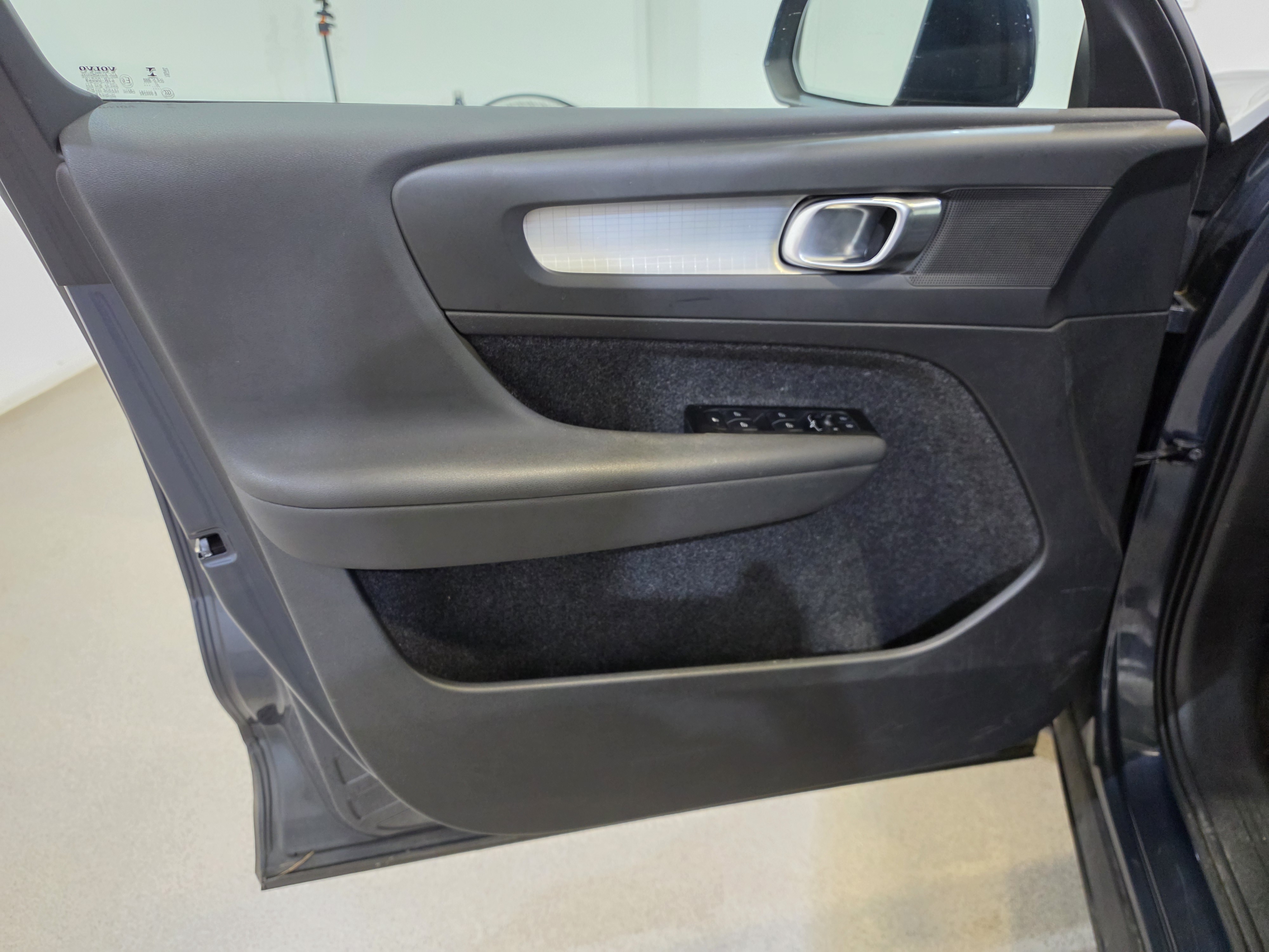 Volvo XC40 2.0 B4 AWD 19