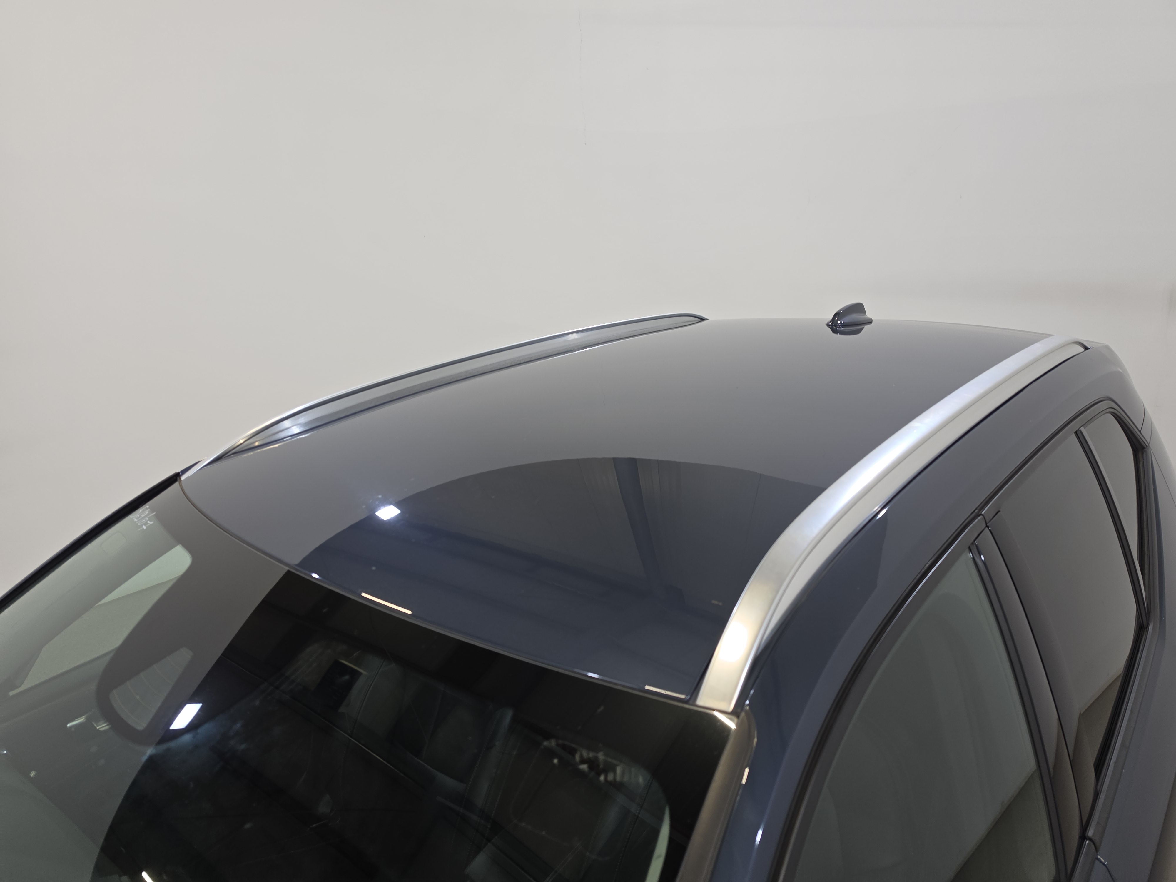 Volvo XC40 2.0 B4 AWD 21